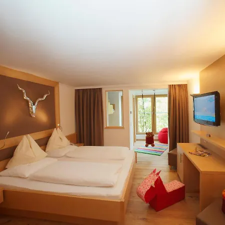 Ξενοδοχείο Familotel Amiamo 4*