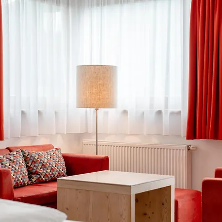 Familotel Amiamo 4* Zell am See