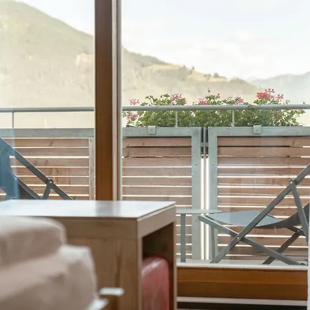 Familotel Amiamo Τσελ αμ Ζέε