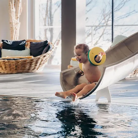 Familotel Amiamo 4* Zell am See