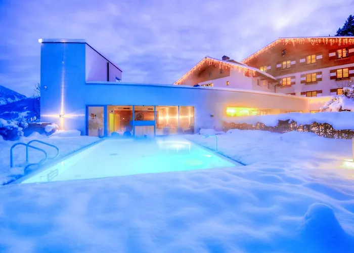 فاميلوتيل أميامو فندق