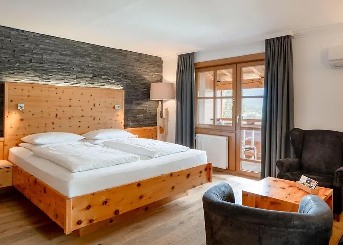 فاميلوتيل أميامو 4*