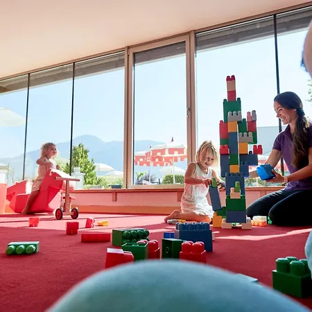 Familotel Amiamo Ξενοδοχείο 4*