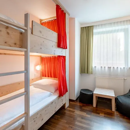 Familotel Amiamo Τσελ αμ Ζέε