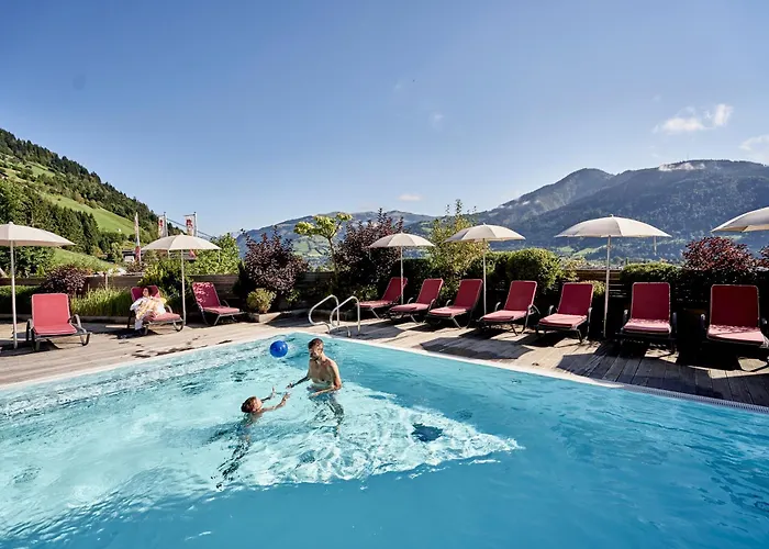 Familotel Amiamo 4* Zell am See